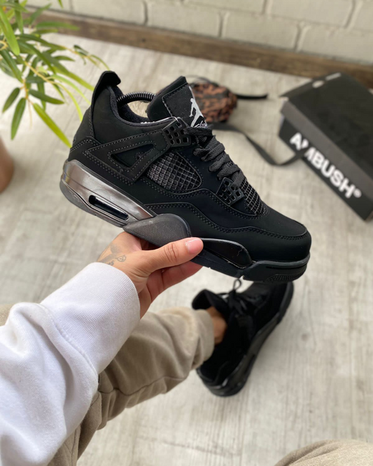 TENIS JORDAN RETRO 4 BLACK DAMA Y CABALLERO