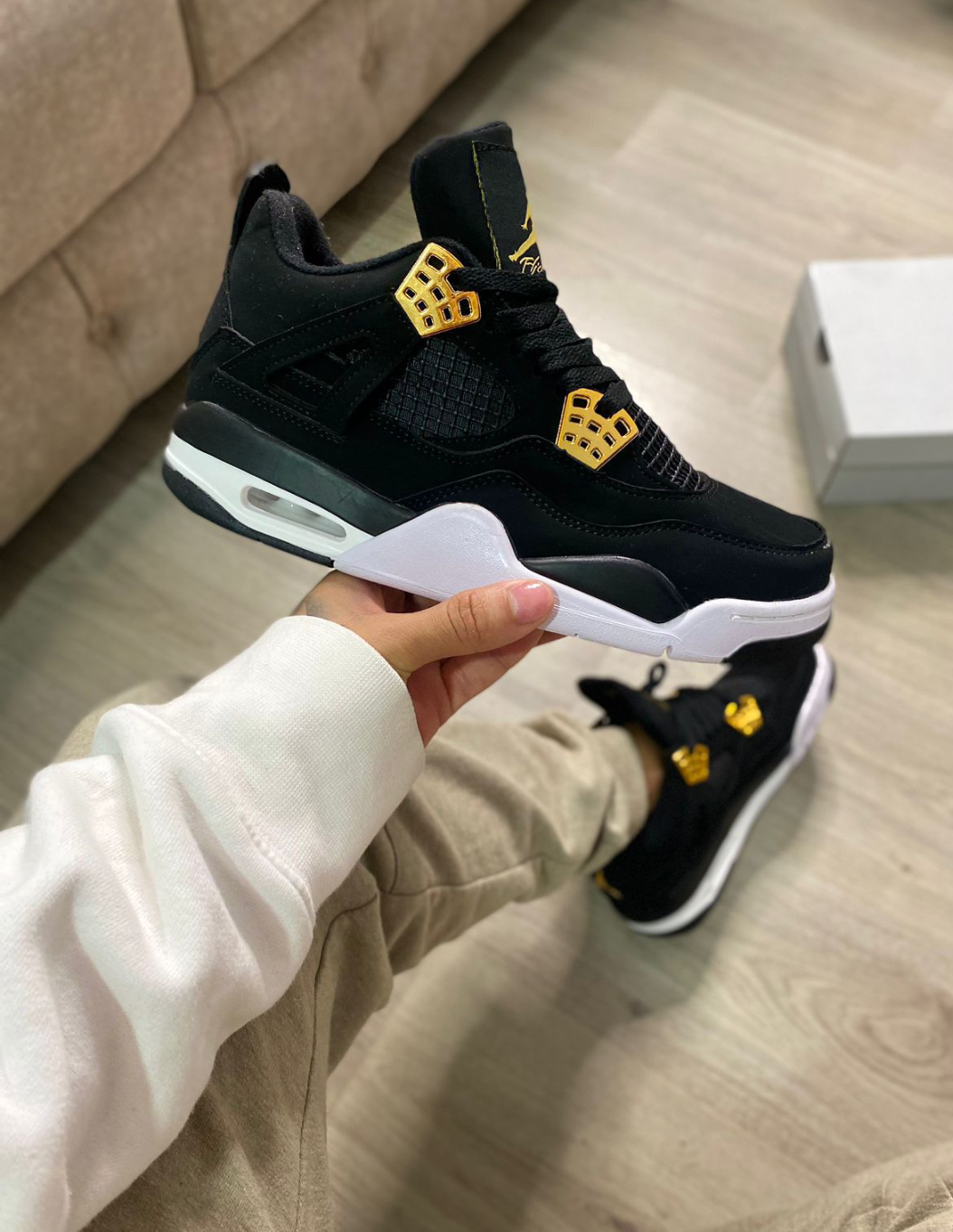 TENIS JORDAN RETRO 4 BLACK DAMA Y CABALLERO