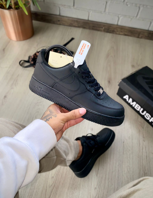 TENIS NIKE AF1 BLACK DAMA Y CABALLERO